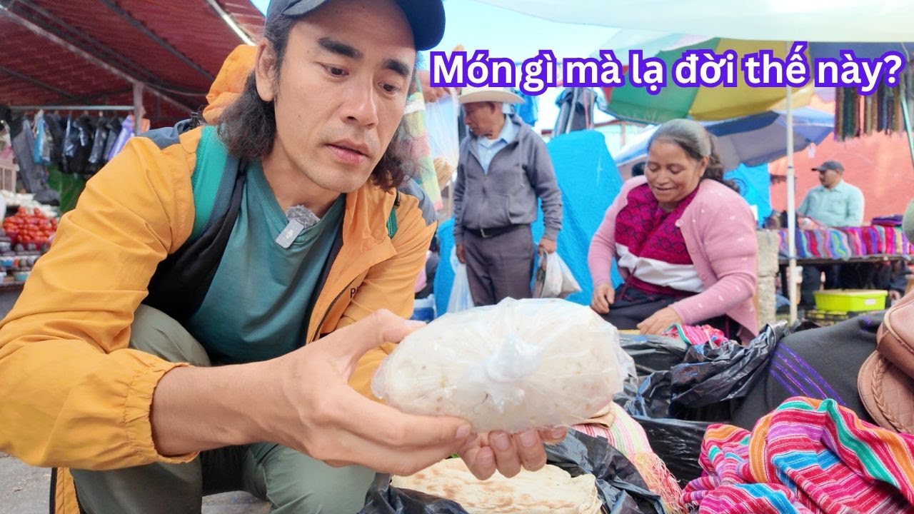 Chén toàn các món lạ đời, chả biết tên là gì